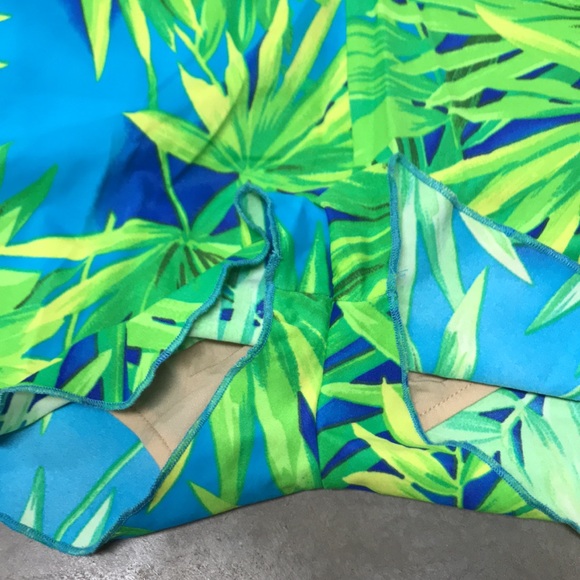 Swimsuit. Two piece. Size 10. Excellent condition. - Picture 10 of 12